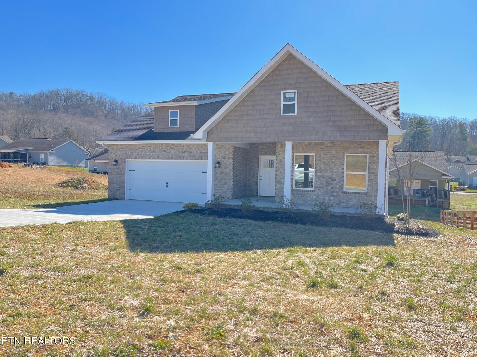 210 Mossy Rock Rd