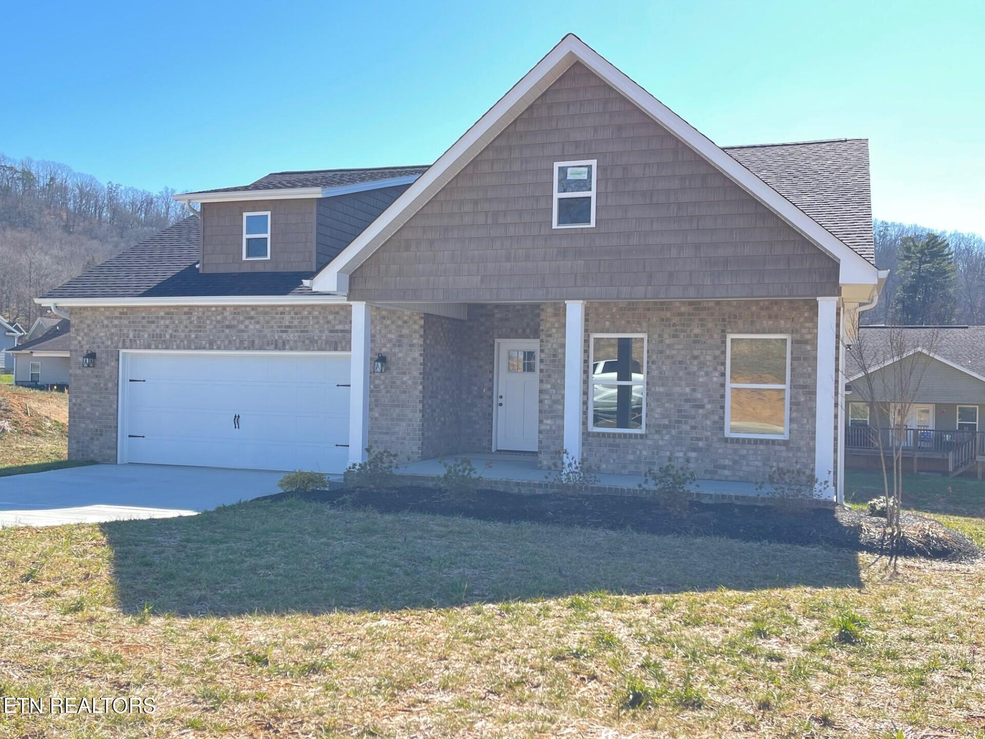 210 Mossy Rock Rd