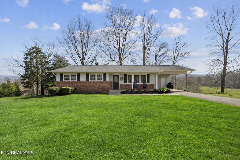 Photo of 786 Swan Pond Circle Rd, Harriman, TN 37748 (MLS # 1331582)
