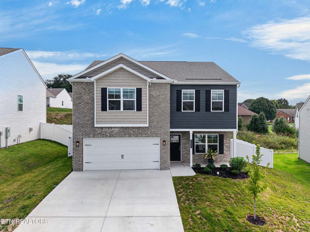 Photo of 2424 Limelight Lane, Knoxville, TN 37924 (MLS # 1350877)