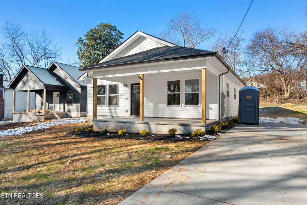 Photo of 1215 Dakota Ave, Knoxville, TN 37921 (MLS # 1287514)