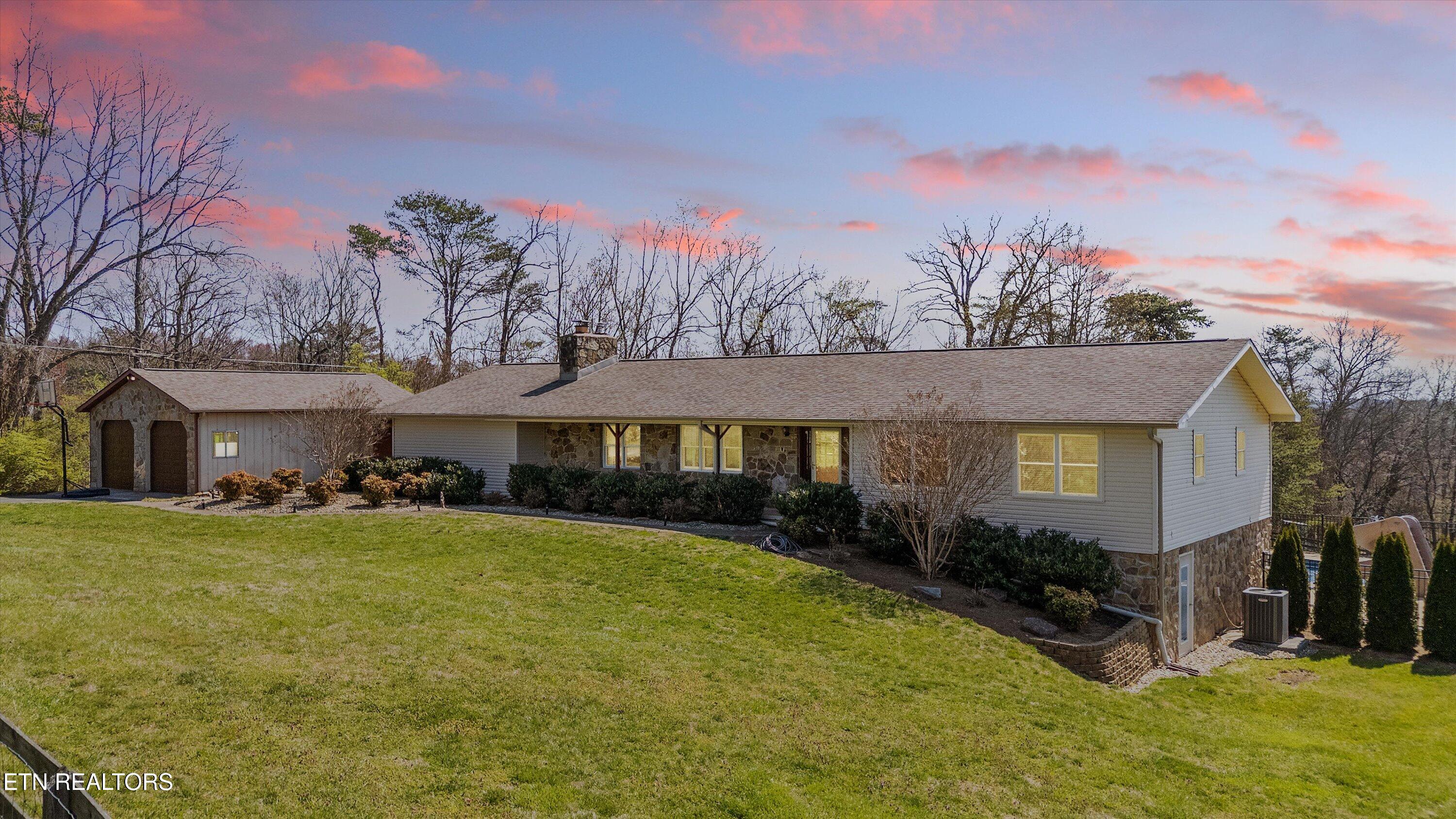 384 Stephens Rd
