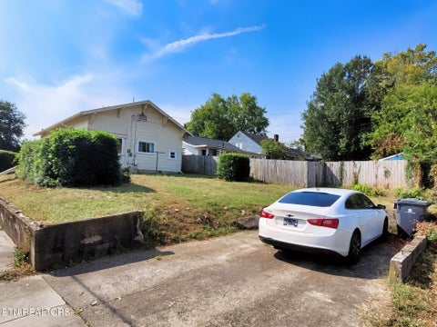 Tiny photo for 541 Cedar Ave, Knoxville, TN 37917 (MLS # 1356336)