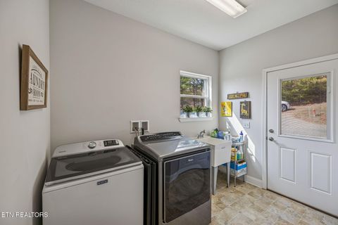 Tiny photo for 416 County Road 754, Riceville, TN 37370 (MLS # 1330245)