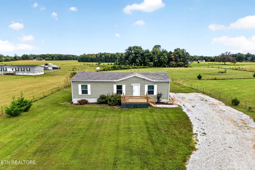 Photo of 2641 Wildcat Rd, Sparta, TN 38583 (MLS # 1355303)