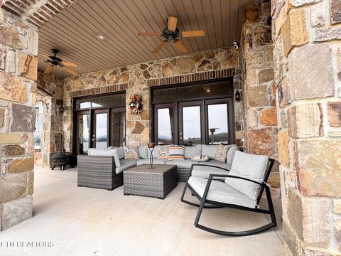 Tiny photo for 275 Rock Point Drive, Vonore, TN 37885 (MLS # 1332584)