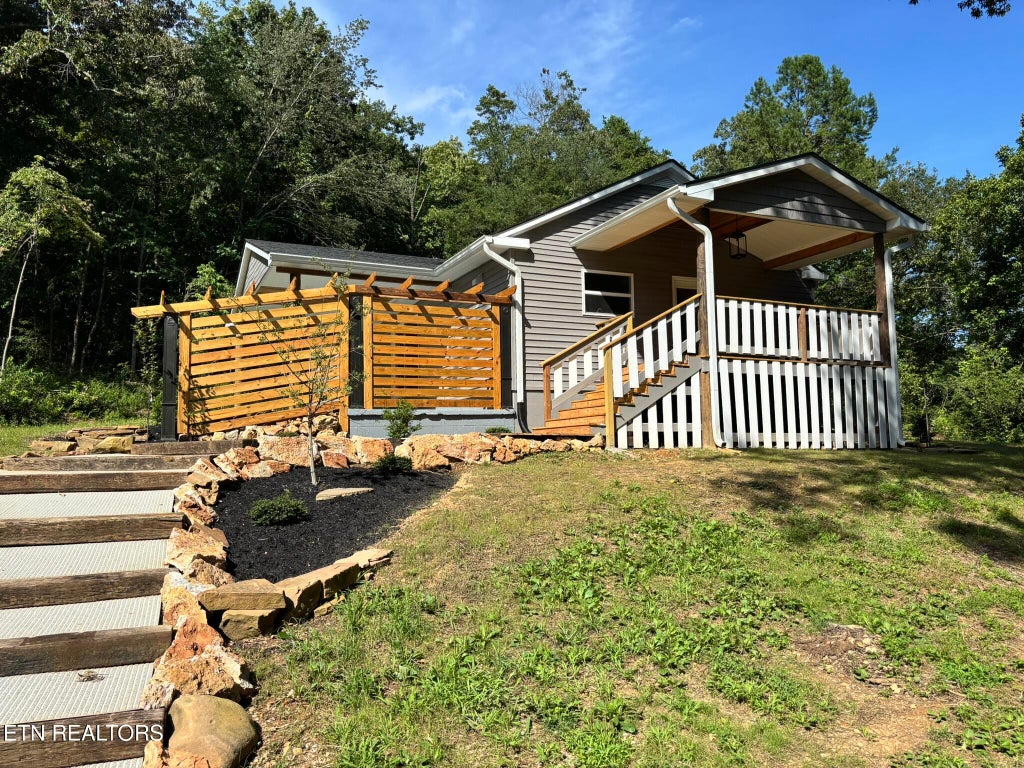 Photo of 841 Pumphouse Rd, Rockwood, TN 37854 (MLS # 1349034)