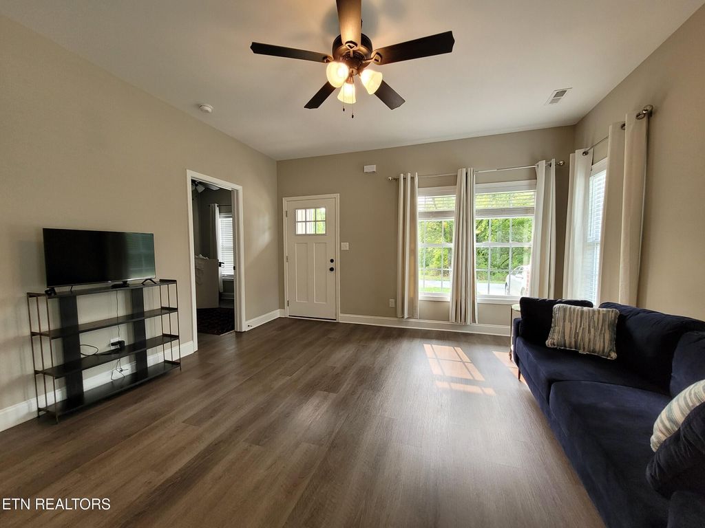 Photo of 471 Cochran St, Alcoa, TN 37701 (MLS # 1303020)