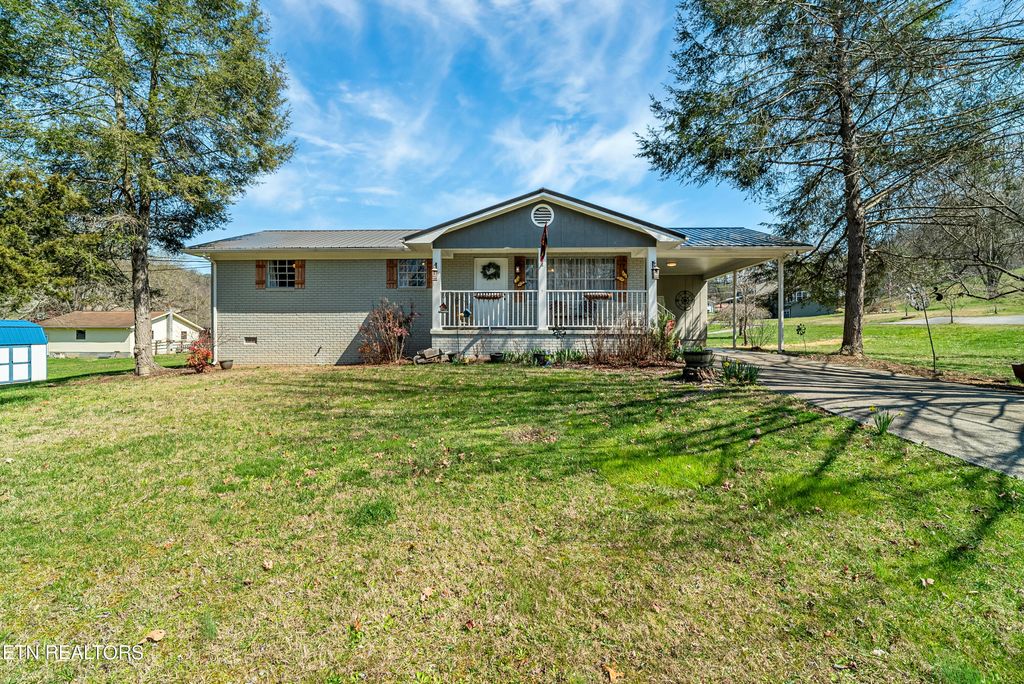 Photo of 161 Midfield Drive, Maynardville, TN 37807 (MLS # 1255855)