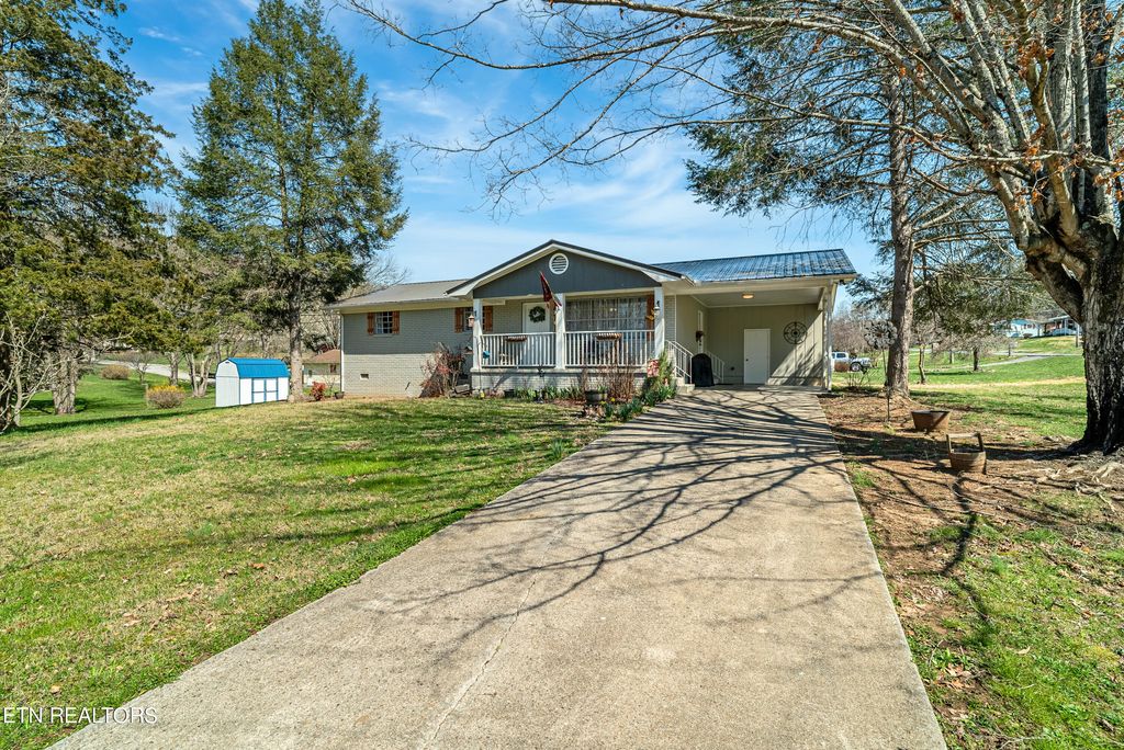 Photo of 161 Midfield Drive, Maynardville, TN 37807 (MLS # 1255855)