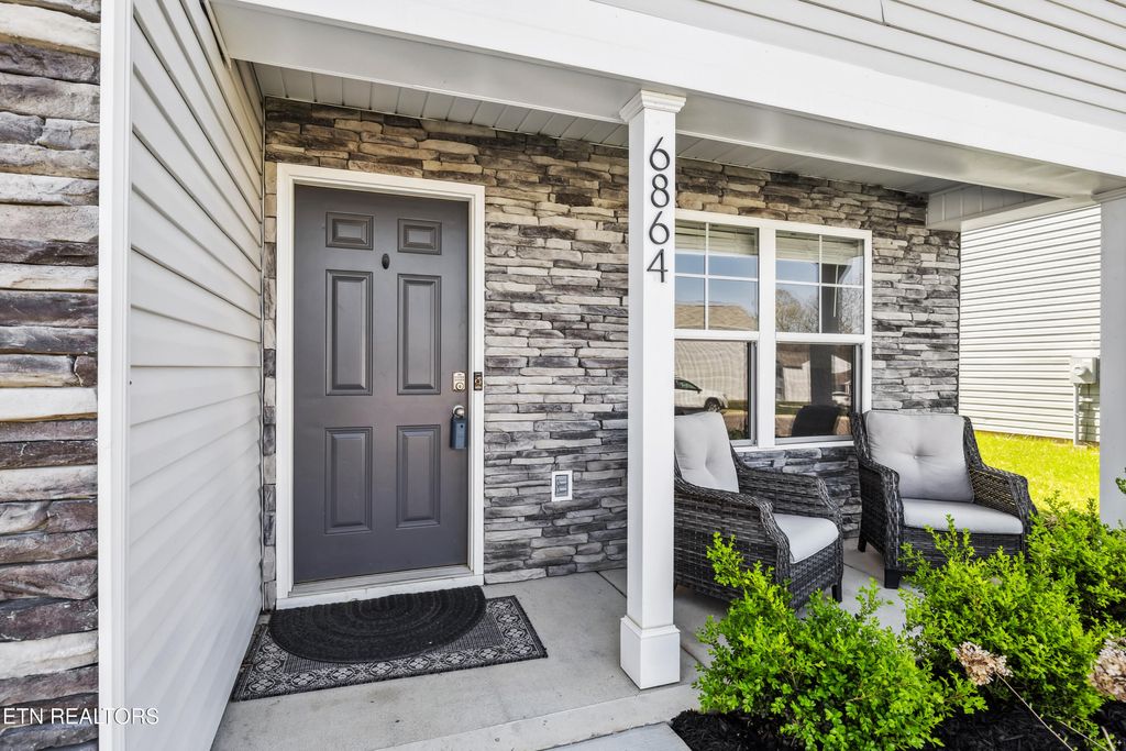 Photo of 6864 Squirrel Run Lane, Corryton, TN 37721 (MLS # 1297120)