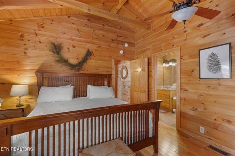 Tiny photo for 923 Pine Cove Way, Gatlinburg, TN 37738 (MLS # 1324638)