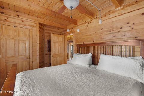 Tiny photo for 923 Pine Cove Way, Gatlinburg, TN 37738 (MLS # 1324638)