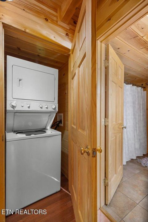 Tiny photo for 923 Pine Cove Way, Gatlinburg, TN 37738 (MLS # 1324638)