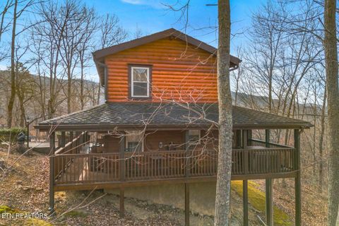 Tiny photo for 923 Pine Cove Way, Gatlinburg, TN 37738 (MLS # 1324638)