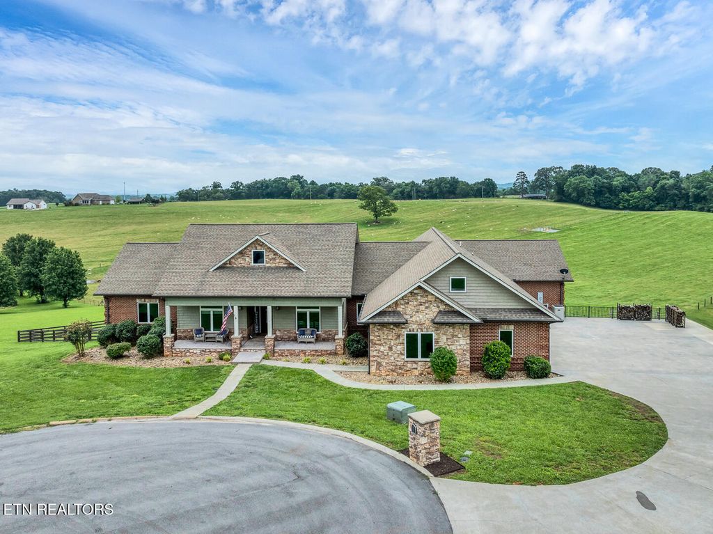 Photo of 218 Candi Lane, Madisonville, TN 37354 (MLS # 1303214)
