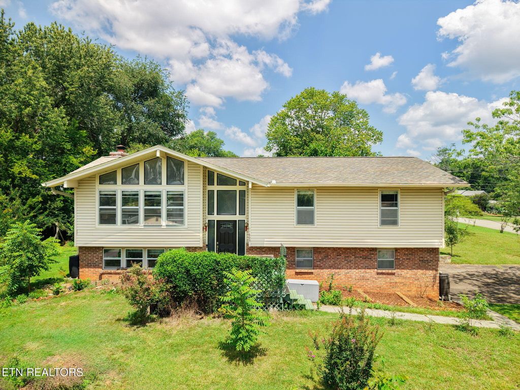 Photo of 11605 Foxford Drive, Knoxville, TN 37934 (MLS # 1349324)