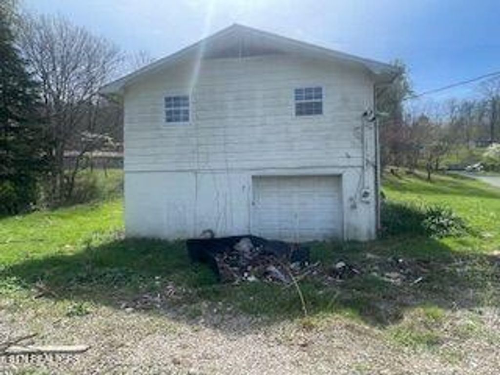 Photo of 112 Green Acres Rd, Maynardville, TN 37807 (MLS # 1336949)