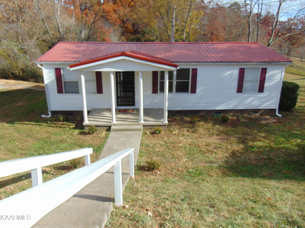 Photo of 224 E Virgile Circle #0, Tazewell, TN 37879 (MLS # 1210422)