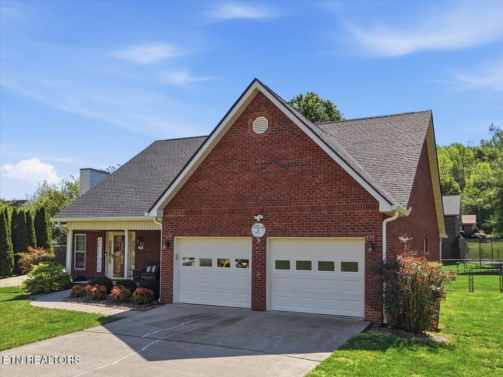 Photo of 5203 Crystal Brook Drive, Morristown, TN 37814 (MLS # 1335737)