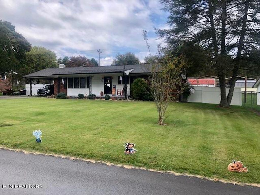 Photo of 230 Todd Circle, Tazewell, TN 37879 (MLS # 1243179)
