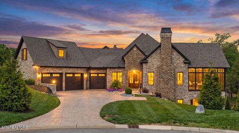 Photo of 699 Cypress Pointe Drive, Lenoir City, TN 37772 (MLS # 1337186)