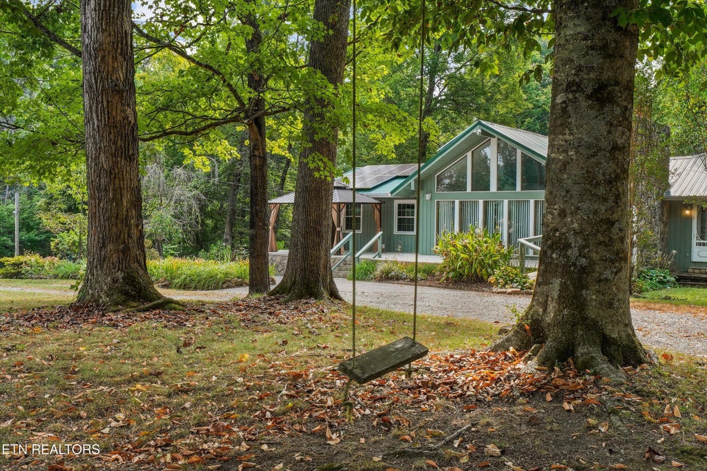 Photo of 3668 Camelot Drive, Maryville, TN 37803 (MLS # 1356350)
