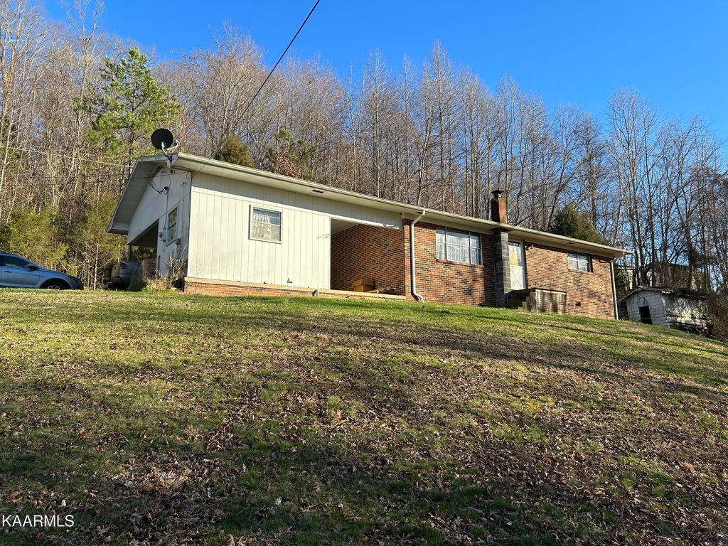 Photo of 123 Old CC Camp Rd Rd, New Tazewell, TN 37825 (MLS # 1218576)