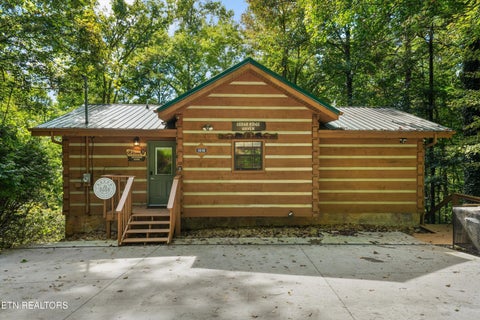 Tiny photo for 1016 Rast Court, Gatlinburg, TN 37738 (MLS # 1357513)