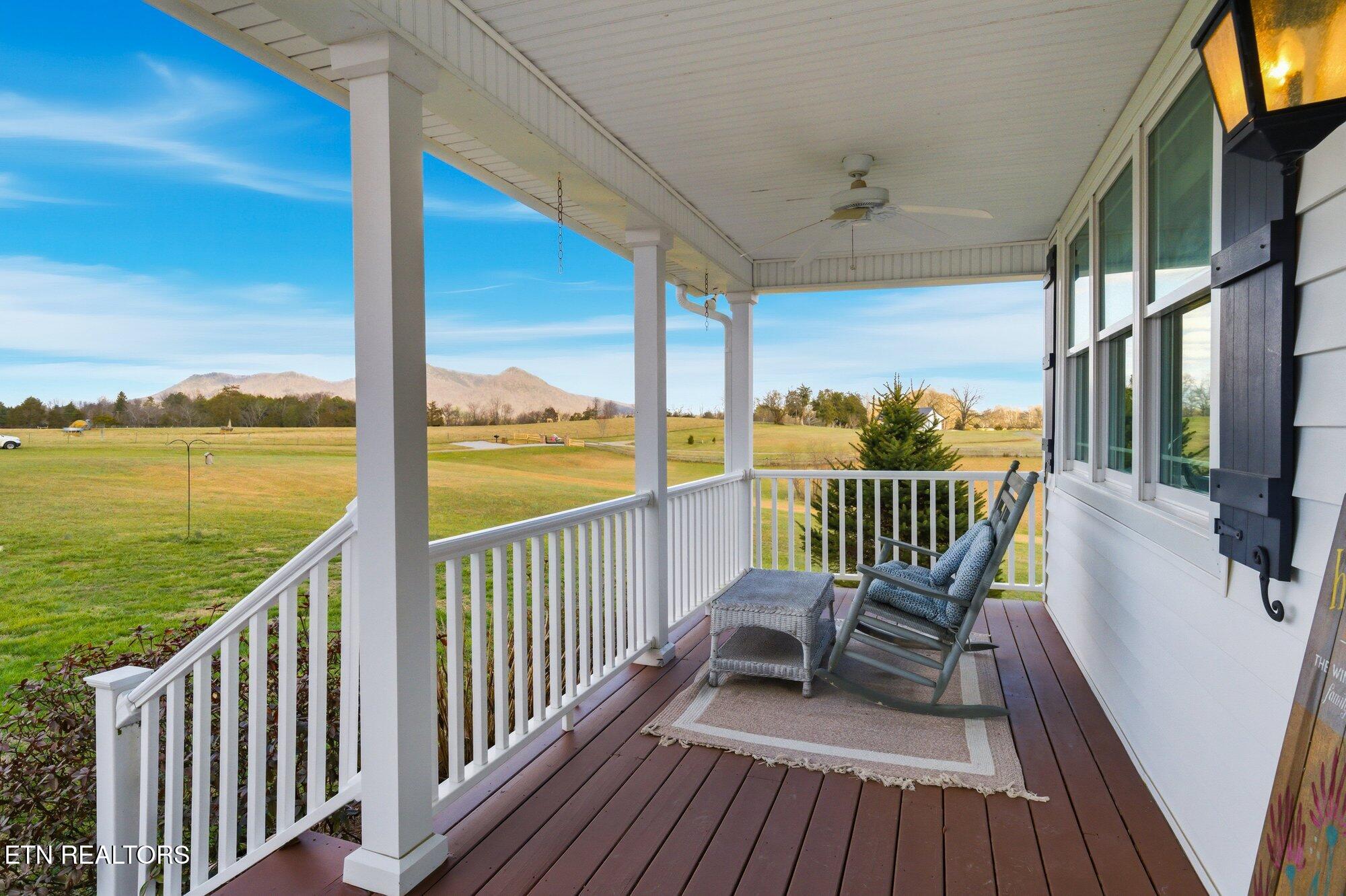 7425 Mountain Glory Way