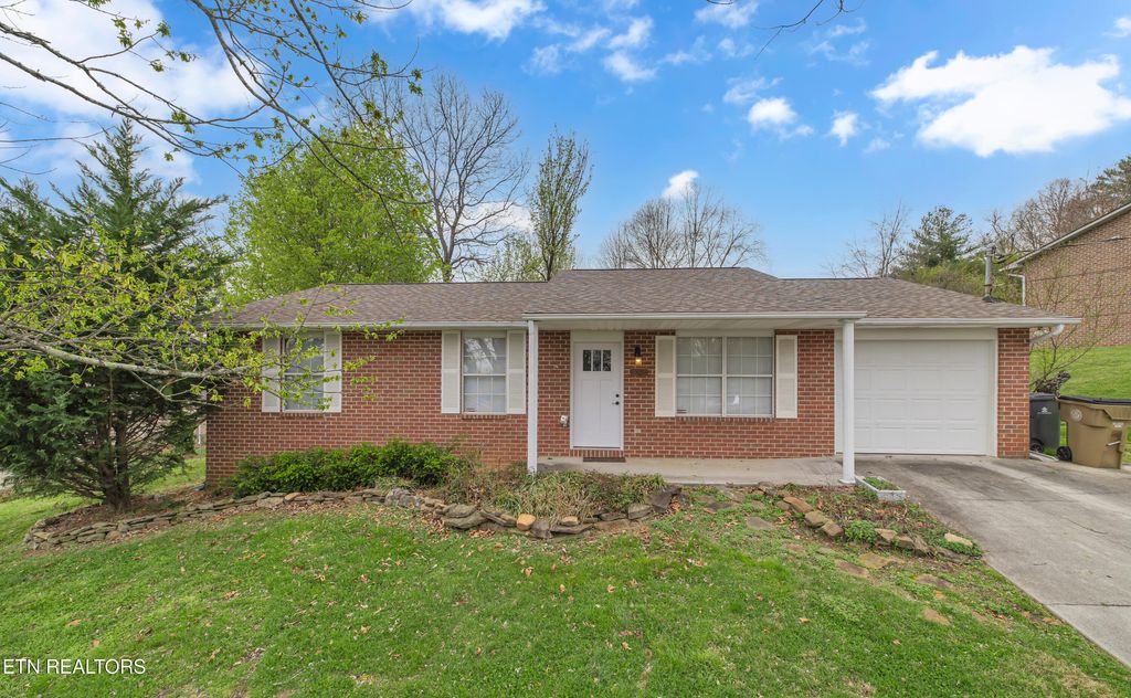 Photo of 6005 Morning Glory Place, Knoxville, TN 37912 (MLS # 1333581)