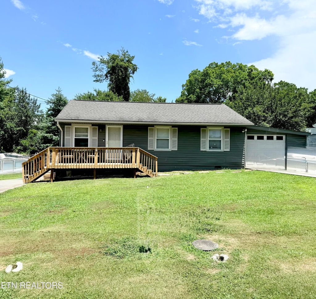 Photo of 1384 Byrd Circle, Kingston, TN 37763 (MLS # 1307534)