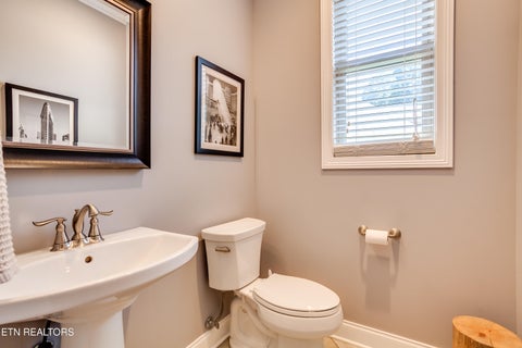 Tiny photo for 634 Oak Cove Lane, Knoxville, TN 37922 (MLS # 1350983)
