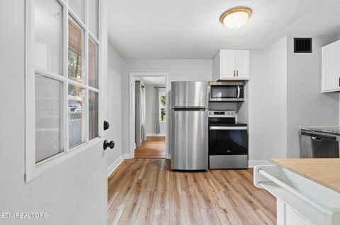 Tiny photo for 2123 Belvoir Ave, Knoxville, TN 37917 (MLS # 1347951)