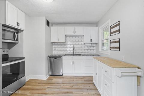 Tiny photo for 2123 Belvoir Ave, Knoxville, TN 37917 (MLS # 1347951)