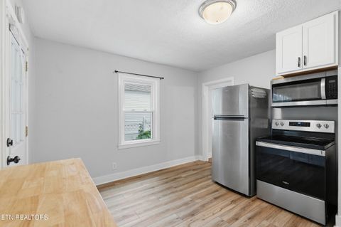 Tiny photo for 2123 Belvoir Ave, Knoxville, TN 37917 (MLS # 1347951)