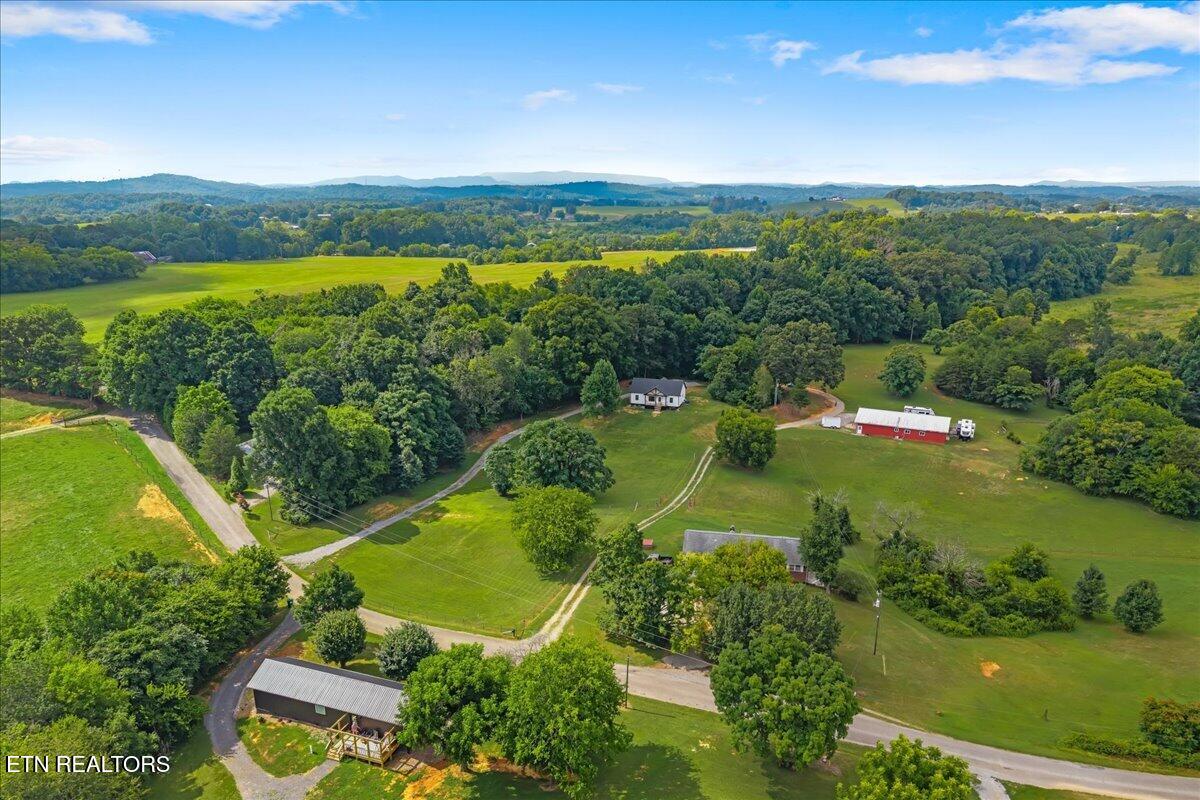 225 Summit Rd