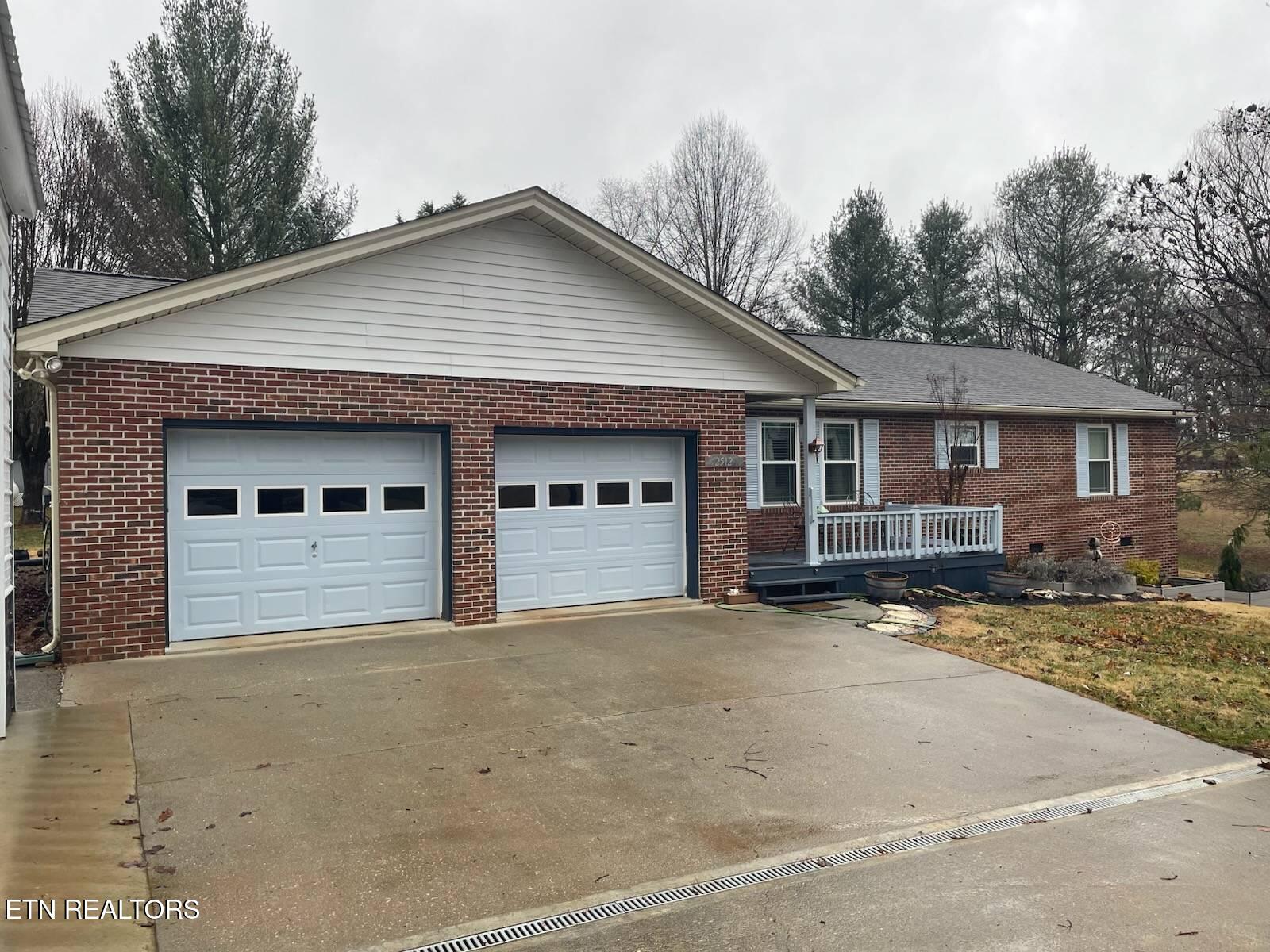 2512 May Rd