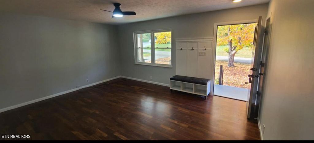 Photo of 2928 Mynatt Rd, Knoxville, TN 37918 (MLS # 1324434)