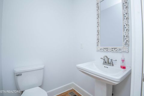 Tiny photo for 2000 Fairmont Blvd, Knoxville, TN 37917 (MLS # 1337782)