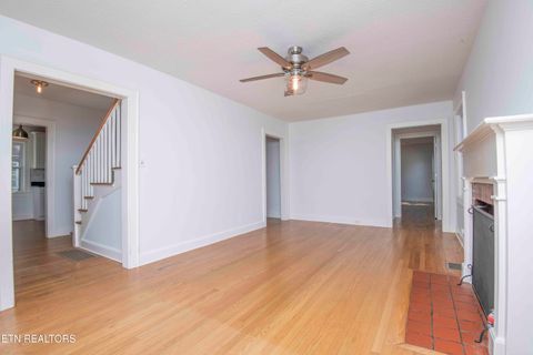 Tiny photo for 2000 Fairmont Blvd, Knoxville, TN 37917 (MLS # 1337782)