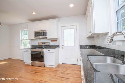 Tiny photo for 2000 Fairmont Blvd, Knoxville, TN 37917 (MLS # 1337782)