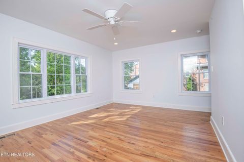 Tiny photo for 2000 Fairmont Blvd, Knoxville, TN 37917 (MLS # 1337782)