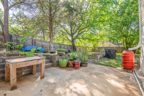 Tiny photo for 2000 Fairmont Blvd, Knoxville, TN 37917 (MLS # 1337782)