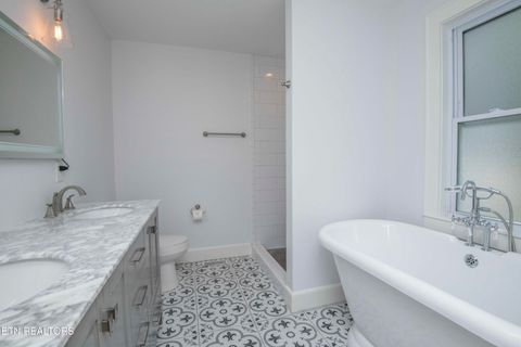 Tiny photo for 2000 Fairmont Blvd, Knoxville, TN 37917 (MLS # 1337782)