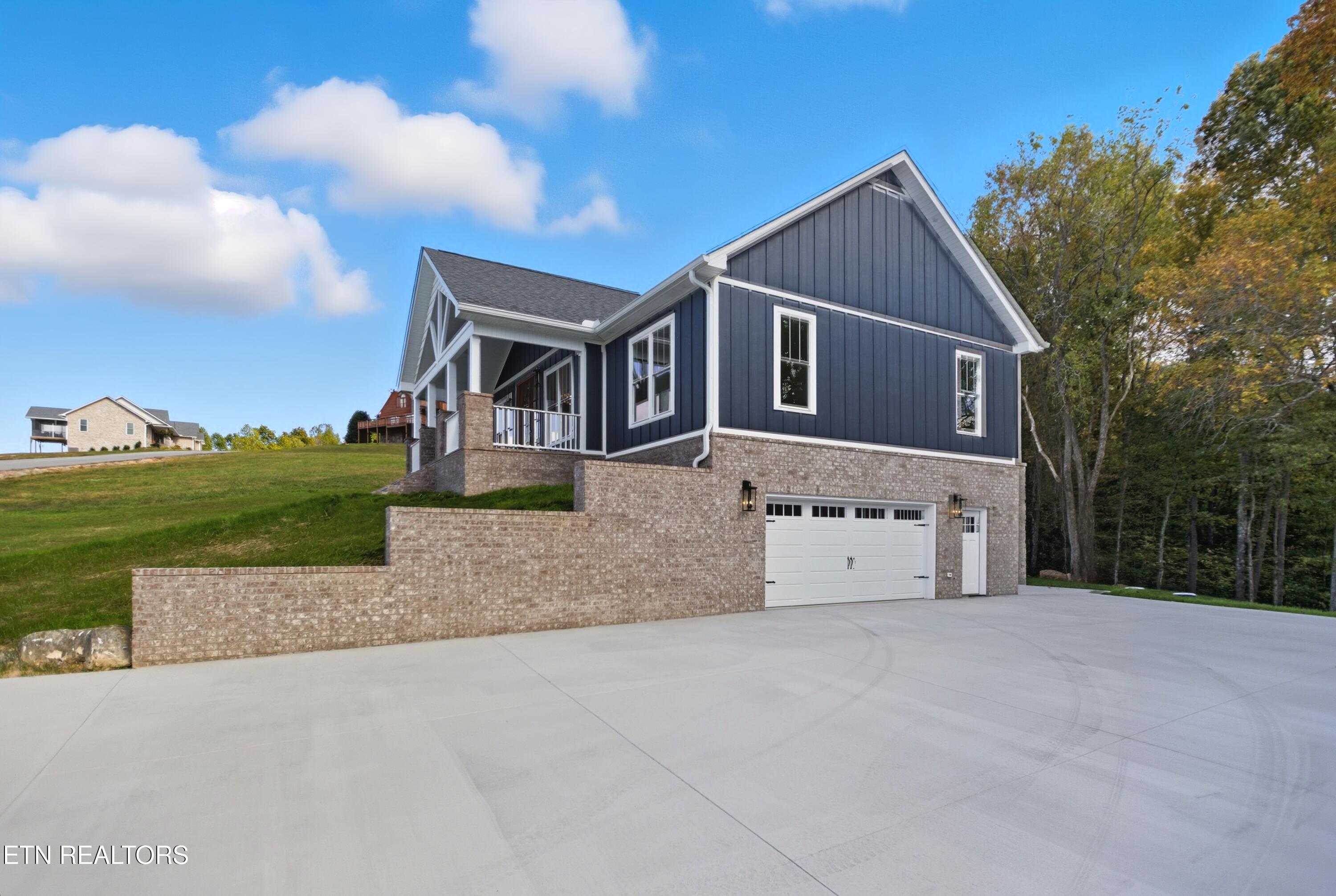 135 Jade Lane Lane