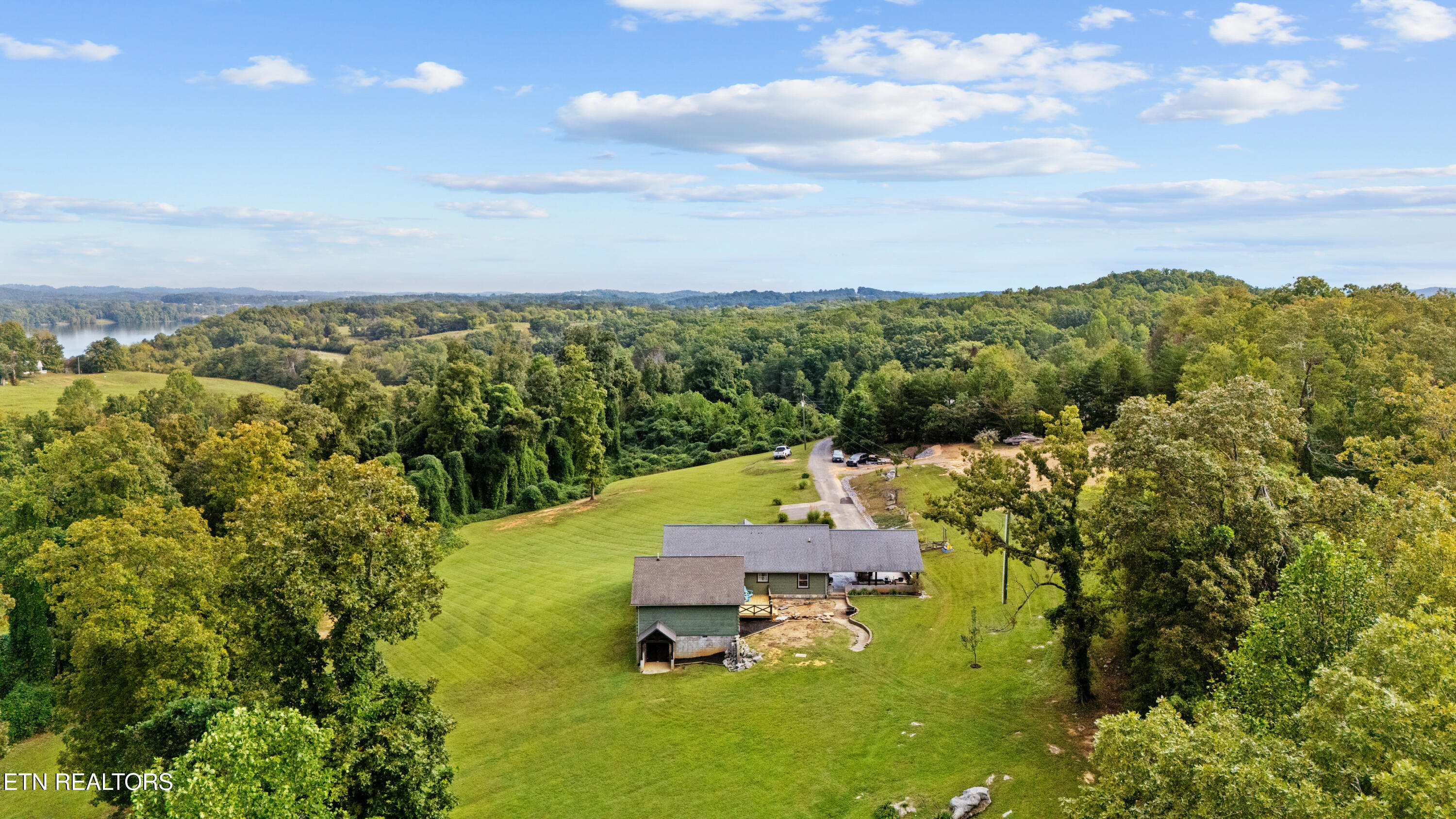818 Tennessee 360