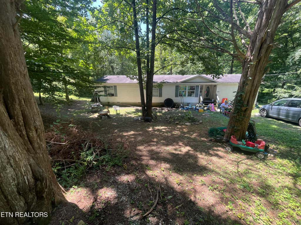 Photo of 8133 Paradise Drive, Powell, TN 37849 (MLS # 1351001)