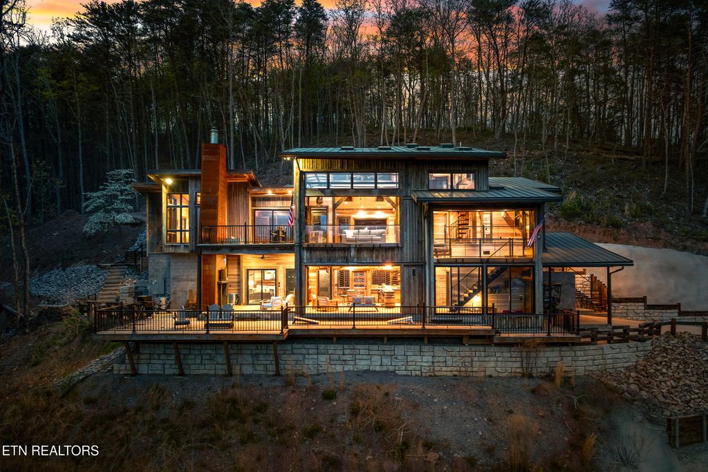 Photo of 780 Laurel Lake Circle, Madisonville, TN 37354 (MLS # 1335867)