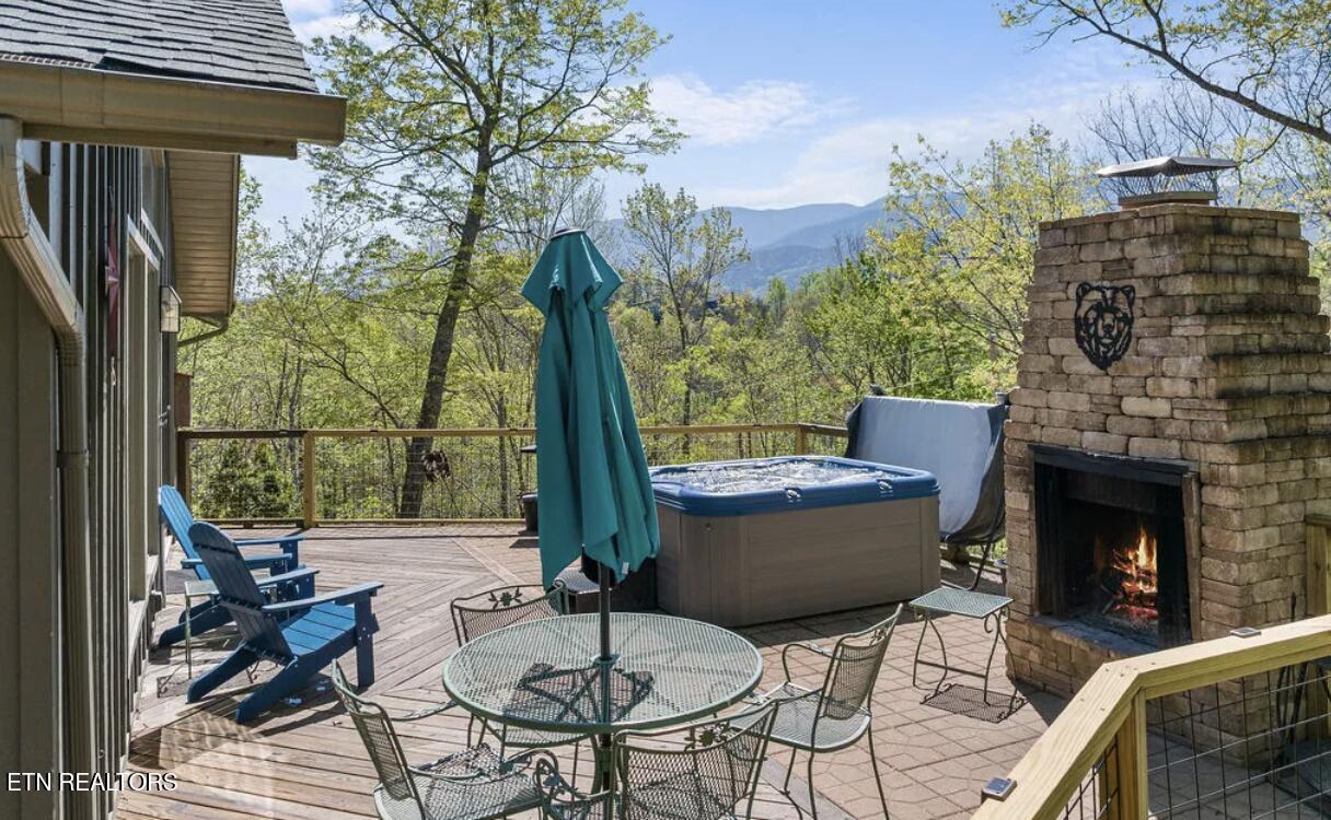 725 Sunshine Trail